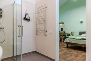 Апартаменты Bestes apartamenti Kocēni Двухместный номер с 1 кроватью и собственной ванной комнатой-6
